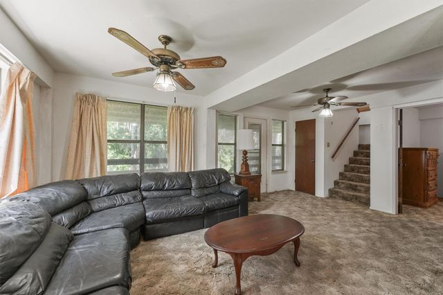 14 Walker Trail, Huntsville, TX 77320