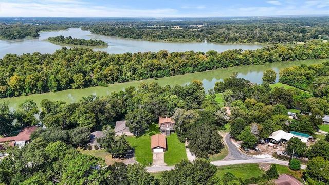 14 Walker Trail, Huntsville, TX 77320