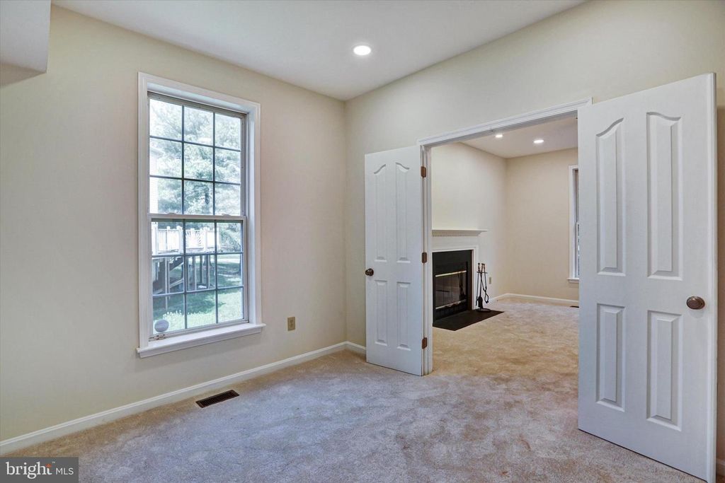 Image 15 of property listing at 6405 QUIET NIGHT RIDE, Columbia, MD 21044