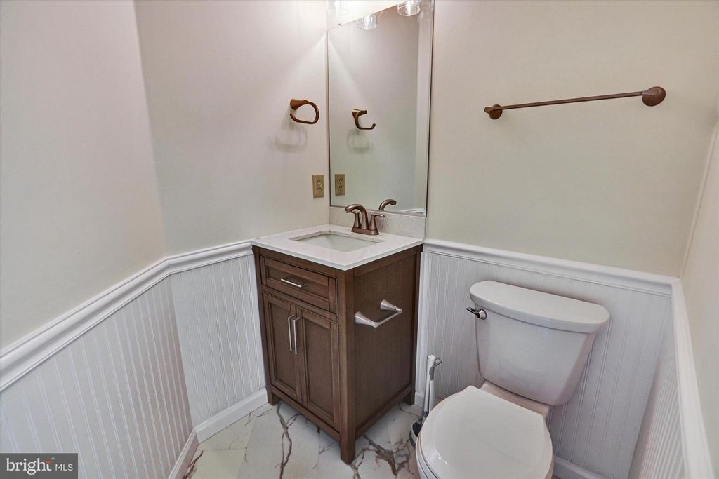 Image 16 of property listing at 6405 QUIET NIGHT RIDE, Columbia, MD 21044