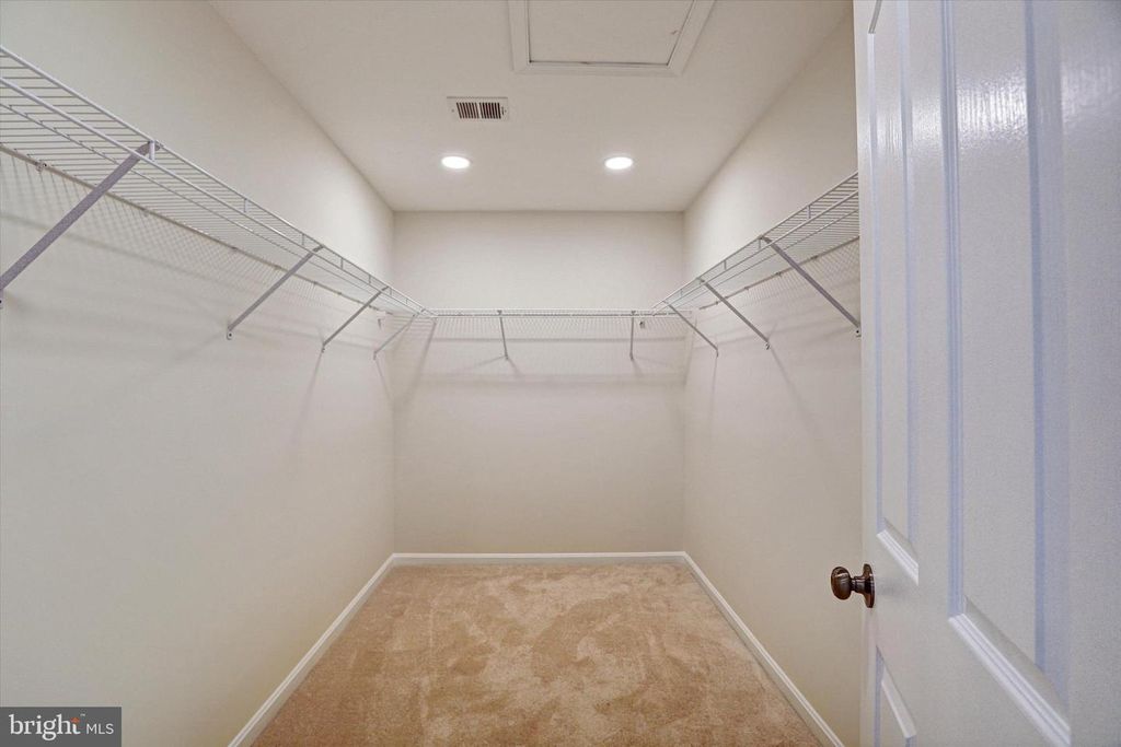 Image 19 of property listing at 6405 QUIET NIGHT RIDE, Columbia, MD 21044