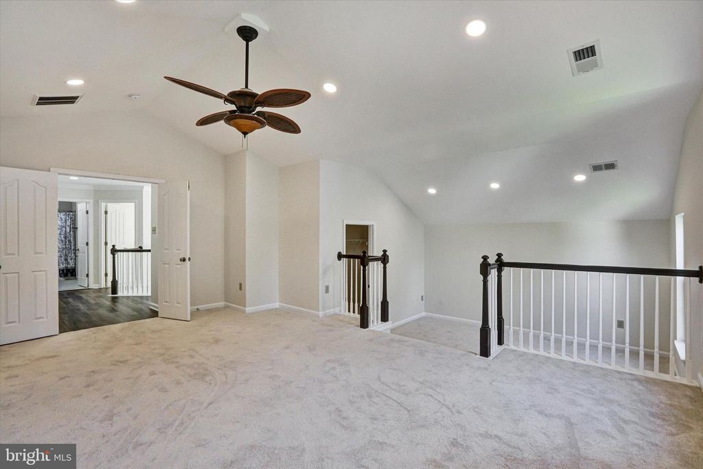 Image 20 of property listing at 6405 QUIET NIGHT RIDE, Columbia, MD 21044