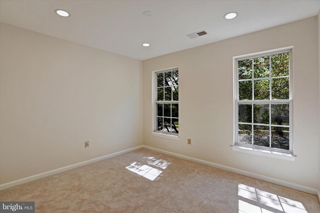 Image 26 of property listing at 6405 QUIET NIGHT RIDE, Columbia, MD 21044