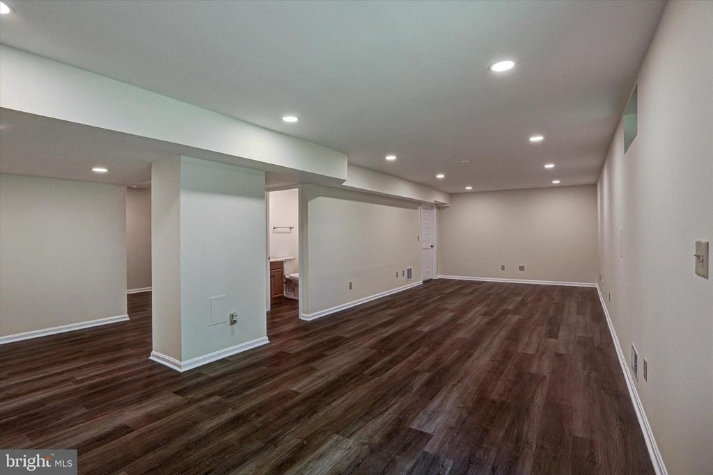 Image 36 of property listing at 6405 QUIET NIGHT RIDE, Columbia, MD 21044