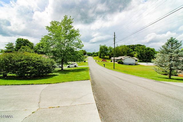 311 Newman Drive, Kodak, TN 37764