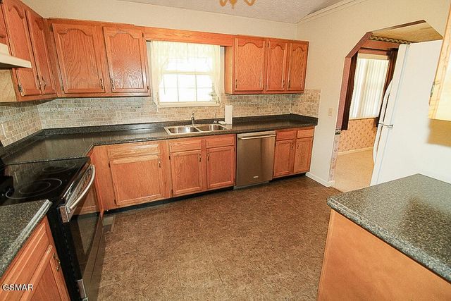 311 Newman Drive, Kodak, TN 37764