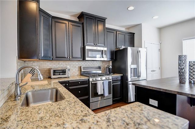 5656 Freewill LN, Virginia Beach, VA 23464