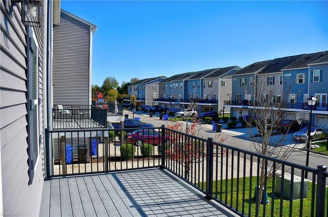 5656 Freewill LN, Virginia Beach, VA 23464