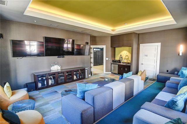 5656 Freewill LN, Virginia Beach, VA 23464