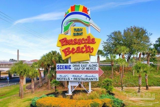 14 Sulu Dr, Pensacola, FL 32507