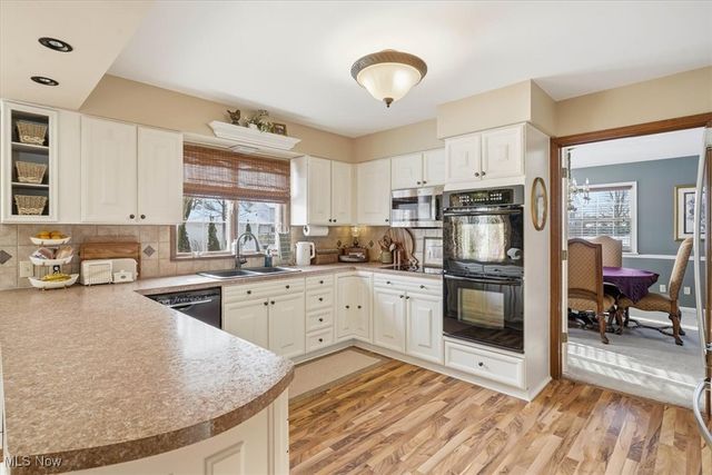 310 Tonawanda Trail SW, Hartville, OH 44632