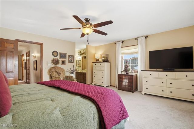 310 Tonawanda Trail SW, Hartville, OH 44632