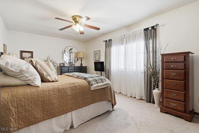 310 Tonawanda Trail SW, Hartville, OH 44632