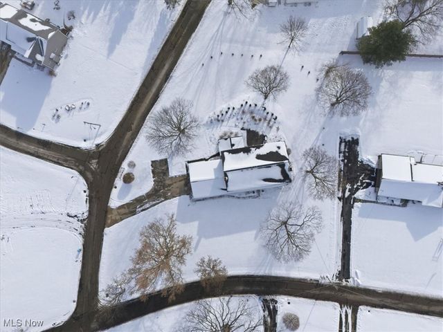 310 Tonawanda Trail SW, Hartville, OH 44632