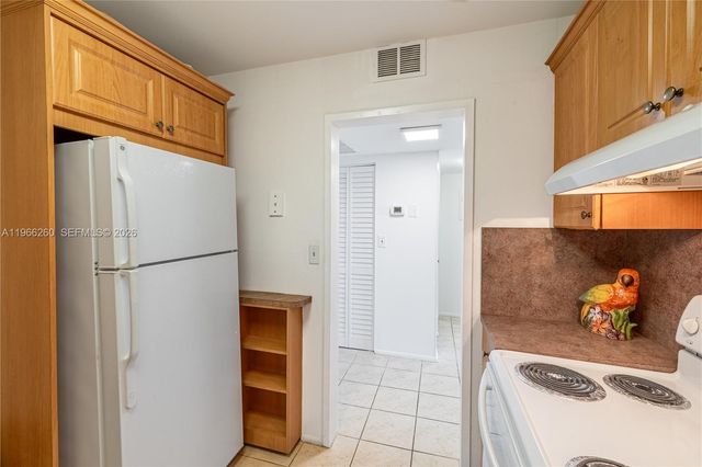 3180 S Ocean Dr 718, Hallandale Beach, FL 33009