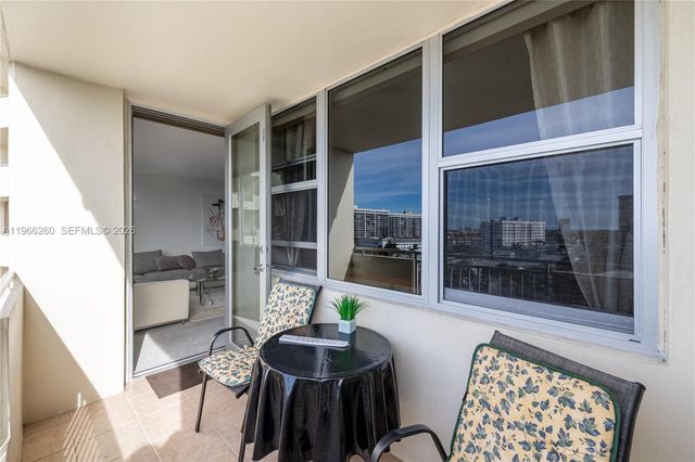 3180 S Ocean Dr 718, Hallandale Beach, FL 33009