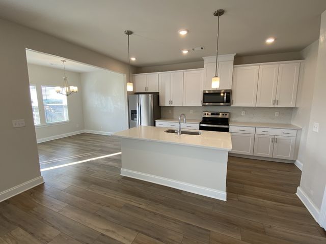 4344 Skyridge Dr, Nashville, TN 37207