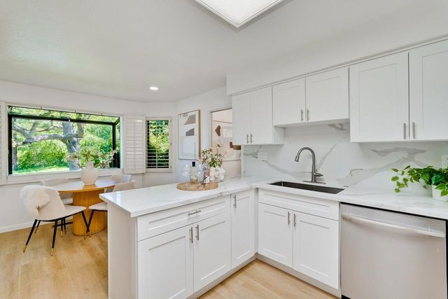 23000 Stonebridge, Cupertino, CA 95014