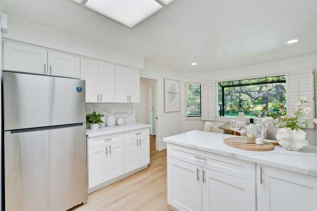 23000 Stonebridge, Cupertino, CA 95014