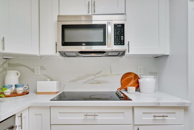 23000 Stonebridge, Cupertino, CA 95014