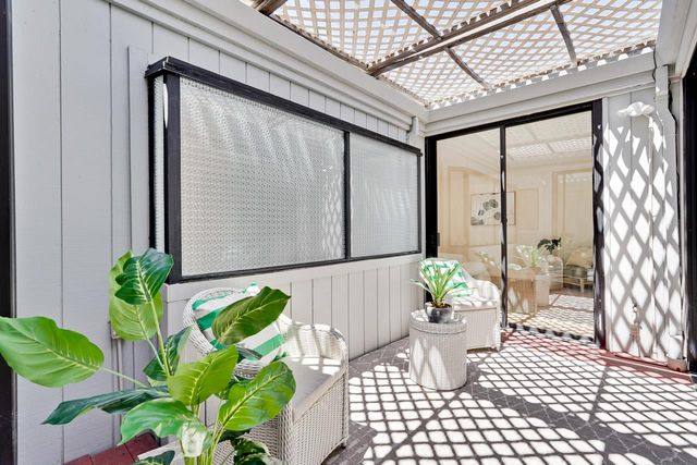 23000 Stonebridge, Cupertino, CA 95014