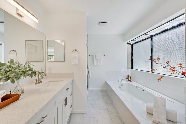 23000 Stonebridge, Cupertino, CA 95014