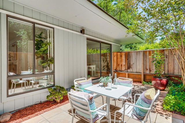 23000 Stonebridge, Cupertino, CA 95014