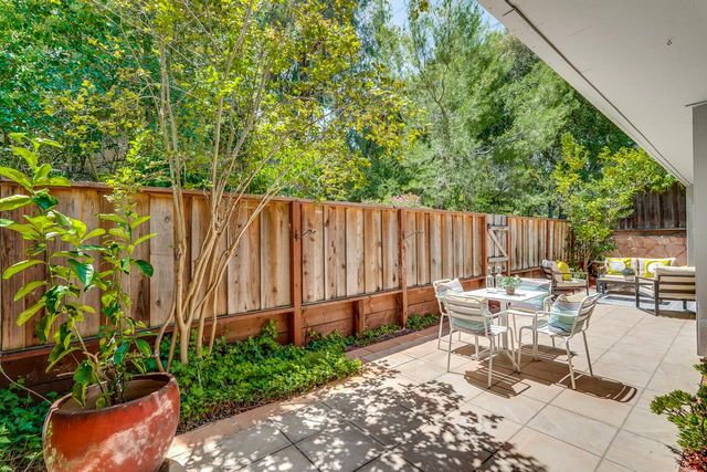 23000 Stonebridge, Cupertino, CA 95014