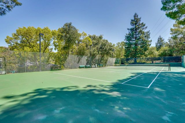 23000 Stonebridge, Cupertino, CA 95014