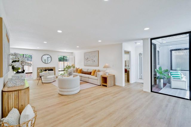 23000 Stonebridge, Cupertino, CA 95014