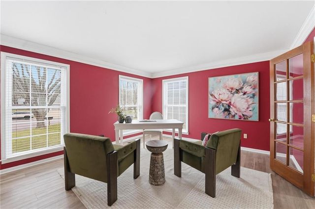 8417 W 113th Terrace, Overland Park, KS 66210