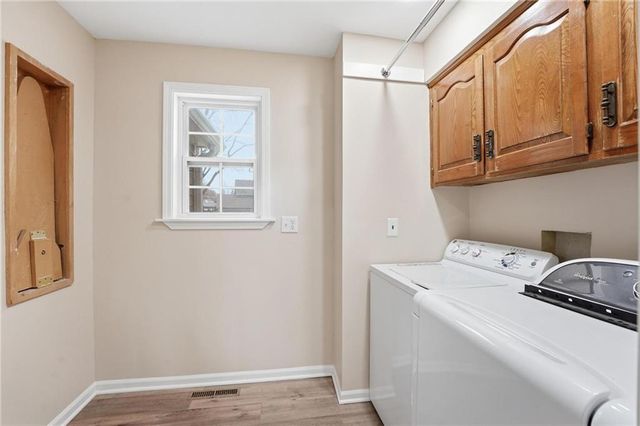 8417 W 113th Terrace, Overland Park, KS 66210