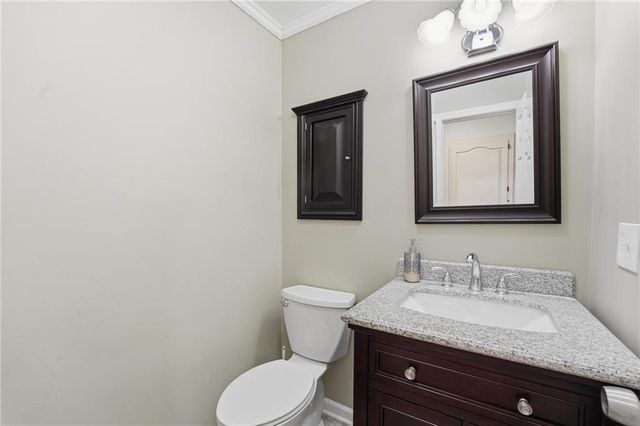 8417 W 113th Terrace, Overland Park, KS 66210