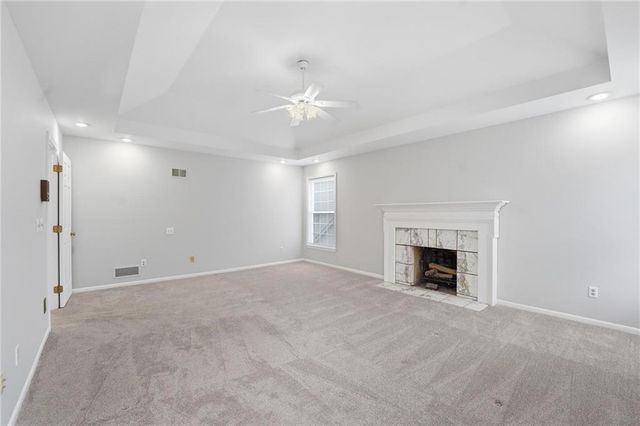 8417 W 113th Terrace, Overland Park, KS 66210