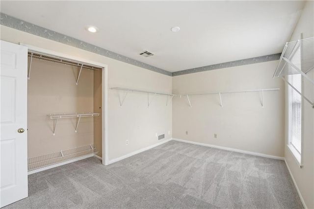 8417 W 113th Terrace, Overland Park, KS 66210