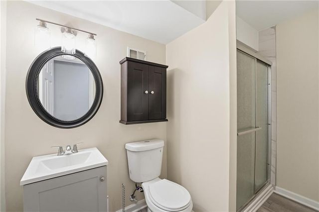 8417 W 113th Terrace, Overland Park, KS 66210