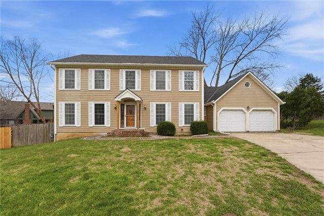 8417 W 113th Terrace, Overland Park, KS 66210