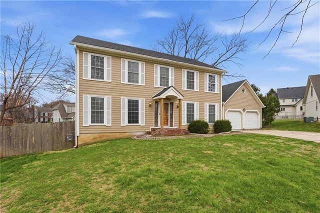 8417 W 113th Terrace, Overland Park, KS 66210