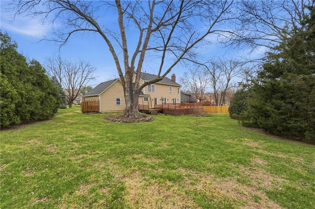 8417 W 113th Terrace, Overland Park, KS 66210