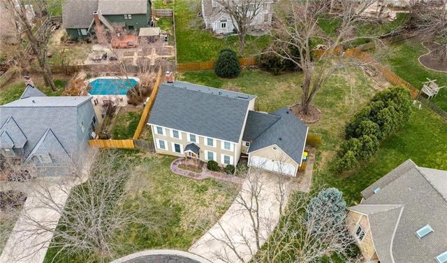 8417 W 113th Terrace, Overland Park, KS 66210