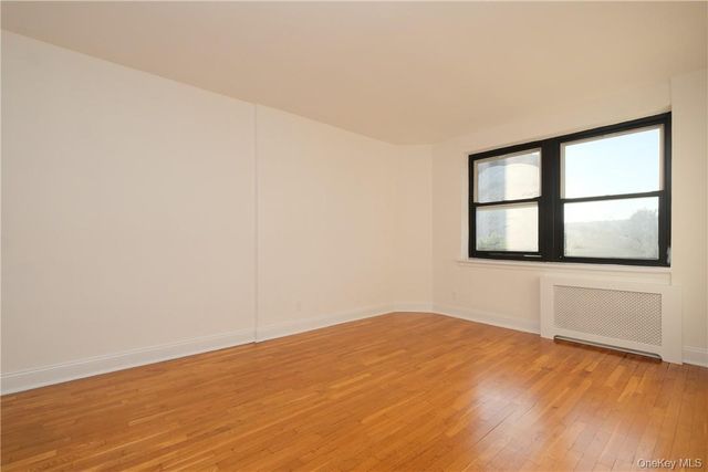 440 Warburton Avenue 5-F, Yonkers, NY 10701