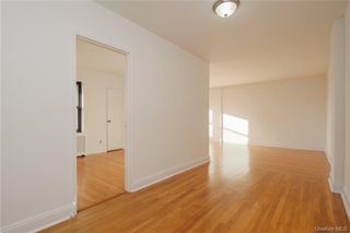 440 Warburton Avenue 5-F, Yonkers, NY 10701