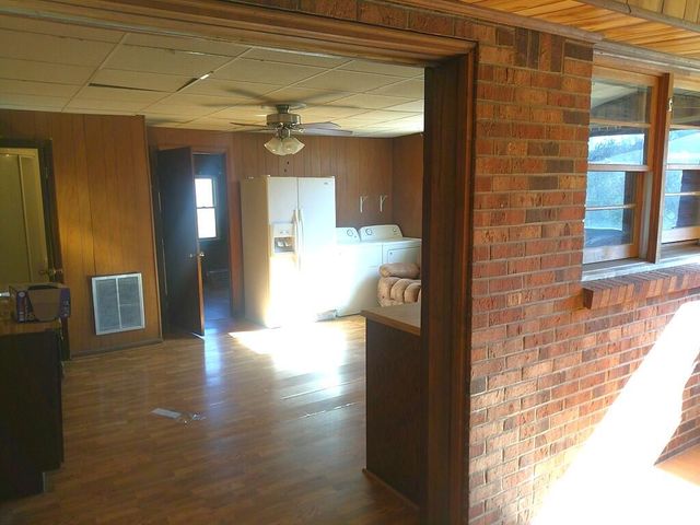 1042 Barrows Mill RD, Martinsville, VA 24112