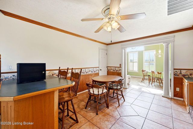 408 Hillcreek Rd, Shepherdsville, KY 40165