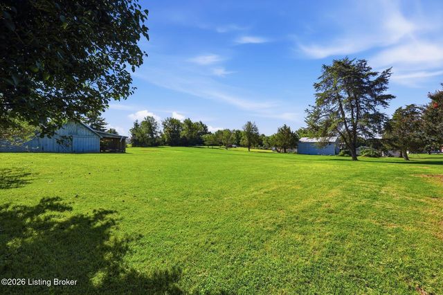 408 Hillcreek Rd, Shepherdsville, KY 40165