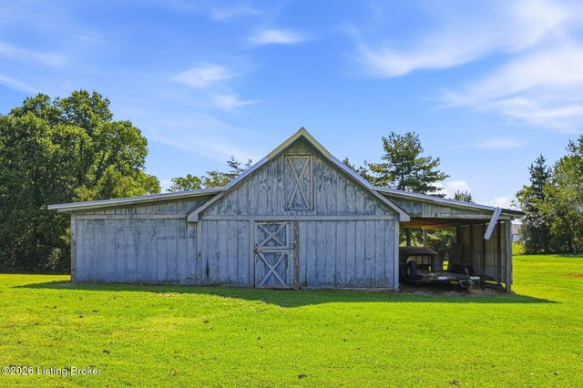 408 Hillcreek Rd, Shepherdsville, KY 40165