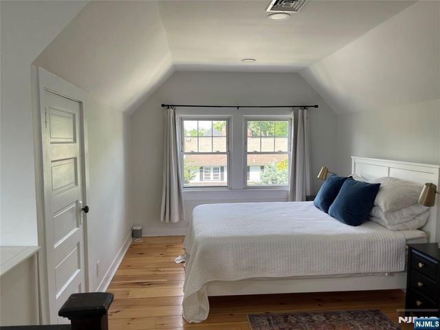 5 Saint Clair, Rutherford, NJ 07070