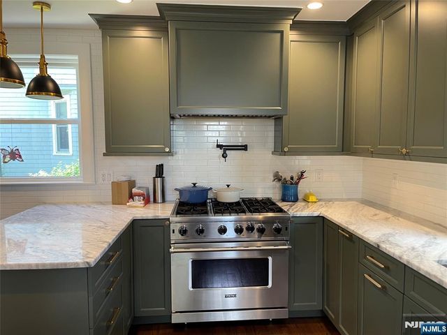 5 Saint Clair, Rutherford, NJ 07070