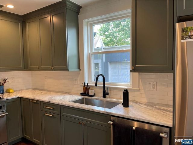 5 Saint Clair, Rutherford, NJ 07070