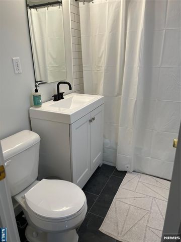 5 Saint Clair, Rutherford, NJ 07070
